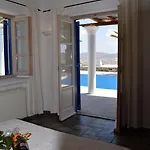 빌라 Irini