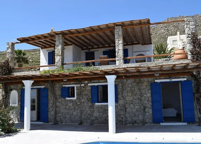 Irini פנורמוס מיקונוס