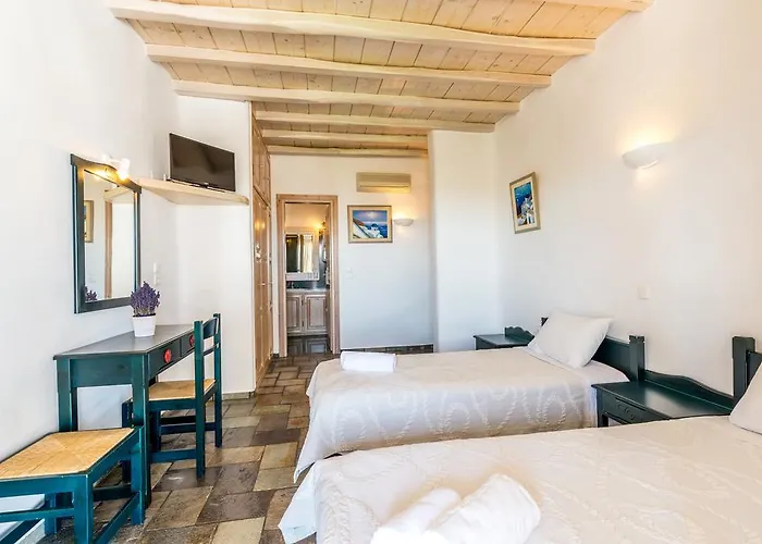 Irini פנורמוס מיקונוס