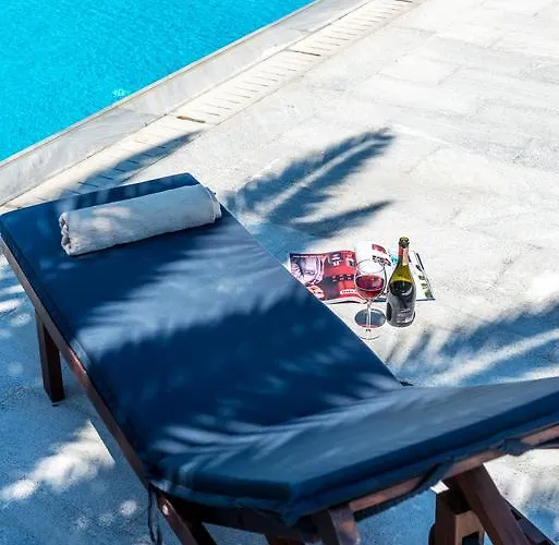 Irini פנורמוס מיקונוס